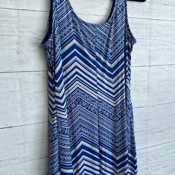 Glamour Blue Striped Pattern Maxi Dress | SIZE 10P - Picture 5 of 8